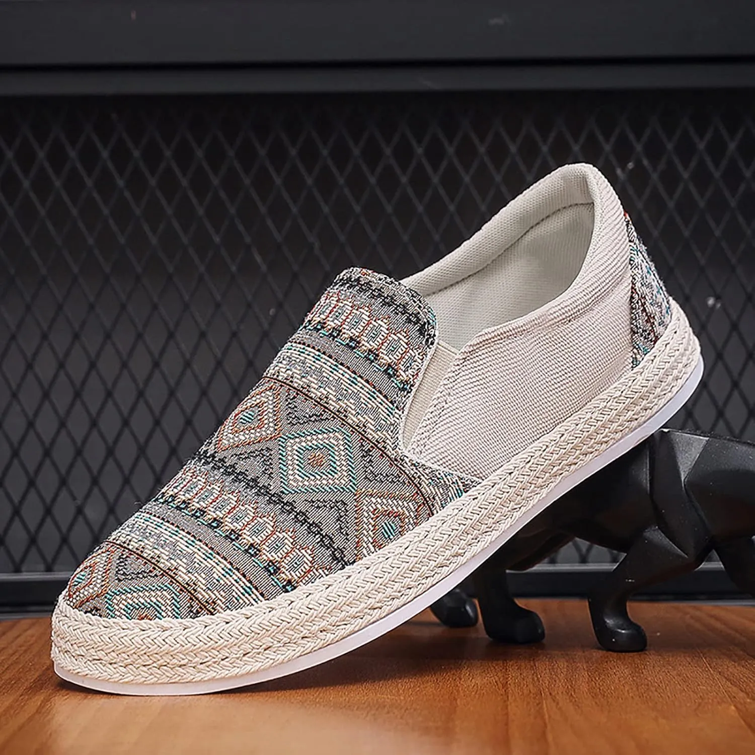2022 Men's New Spring and Autumn Fisherman's Shoes Canvas Thick Soled Slip On Mens Slip on Shoes Casual Summer Mesh