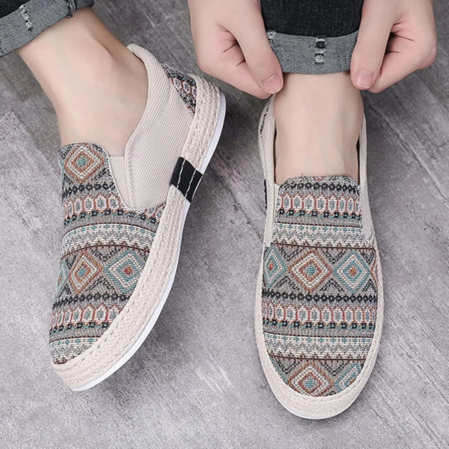 2022 Men's New Spring and Autumn Fisherman's Shoes Canvas Thick Soled Slip On Mens Slip on Shoes Casual Summer Mesh