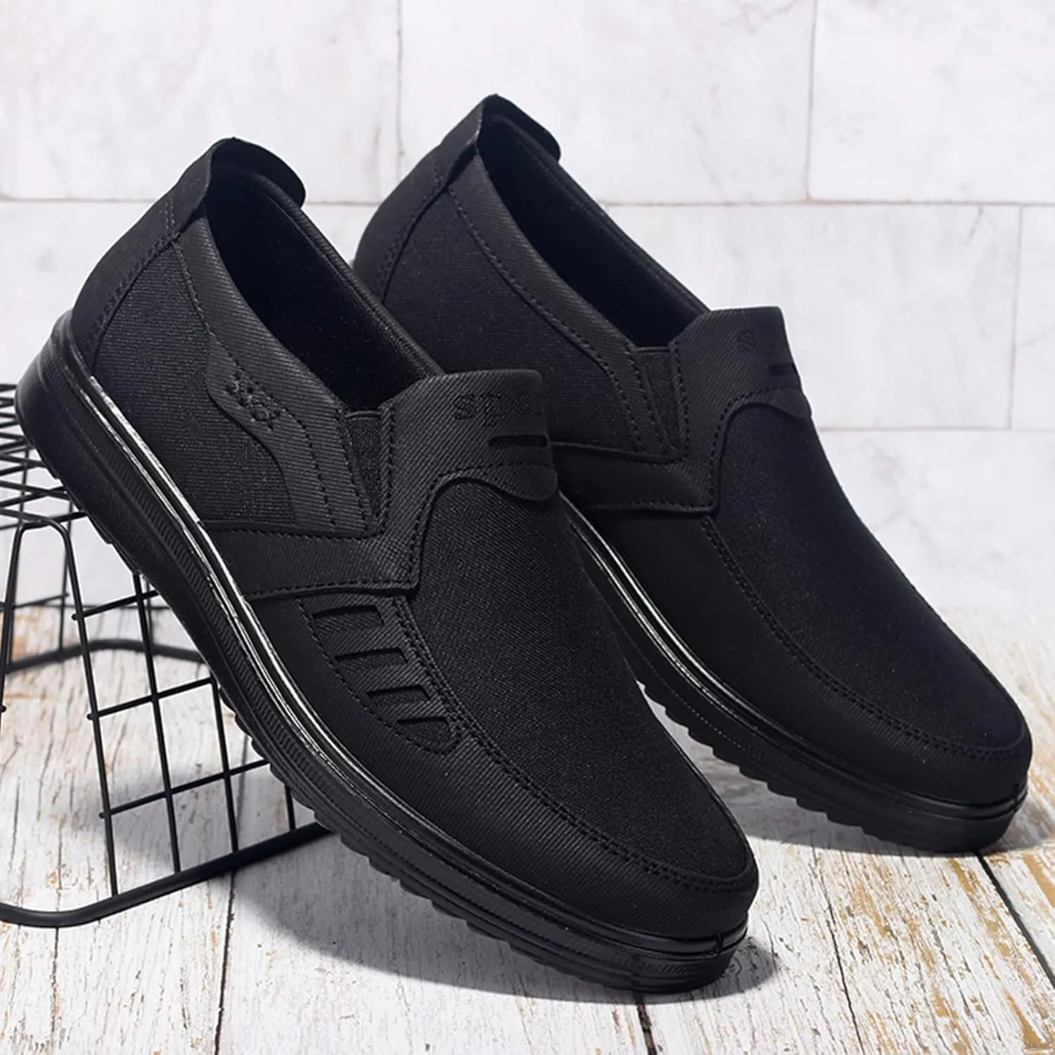 Fashion All Season Men Casual Shoes Flat Non Slip On Simple Design Solid Color Comfortable Men's Shoes Casual Walking