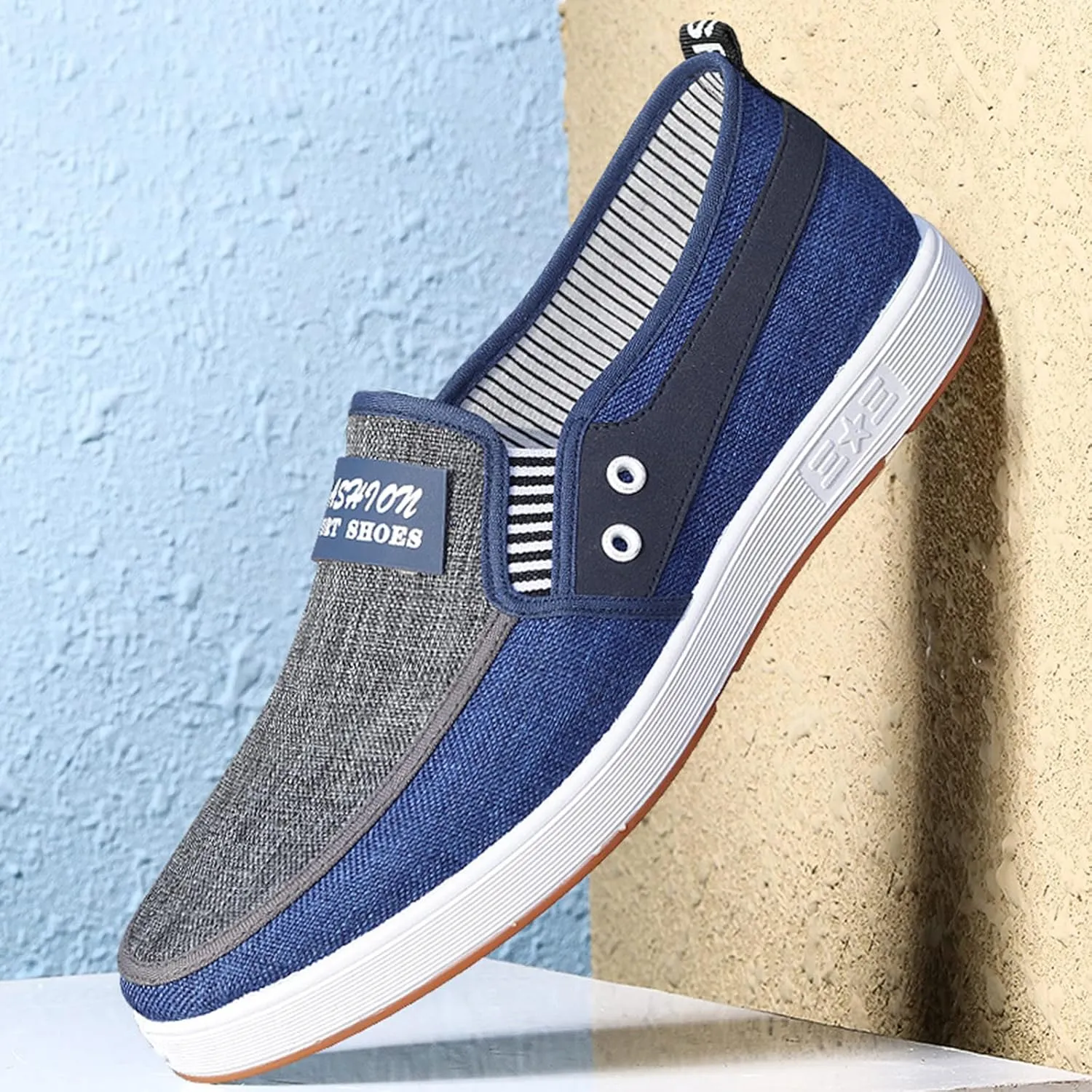 Fashion All Season Men Casual Shoes Flat Non Slip Soles Canvas Lightweight Slip On Comfortable Casual Shoes for Men Wide