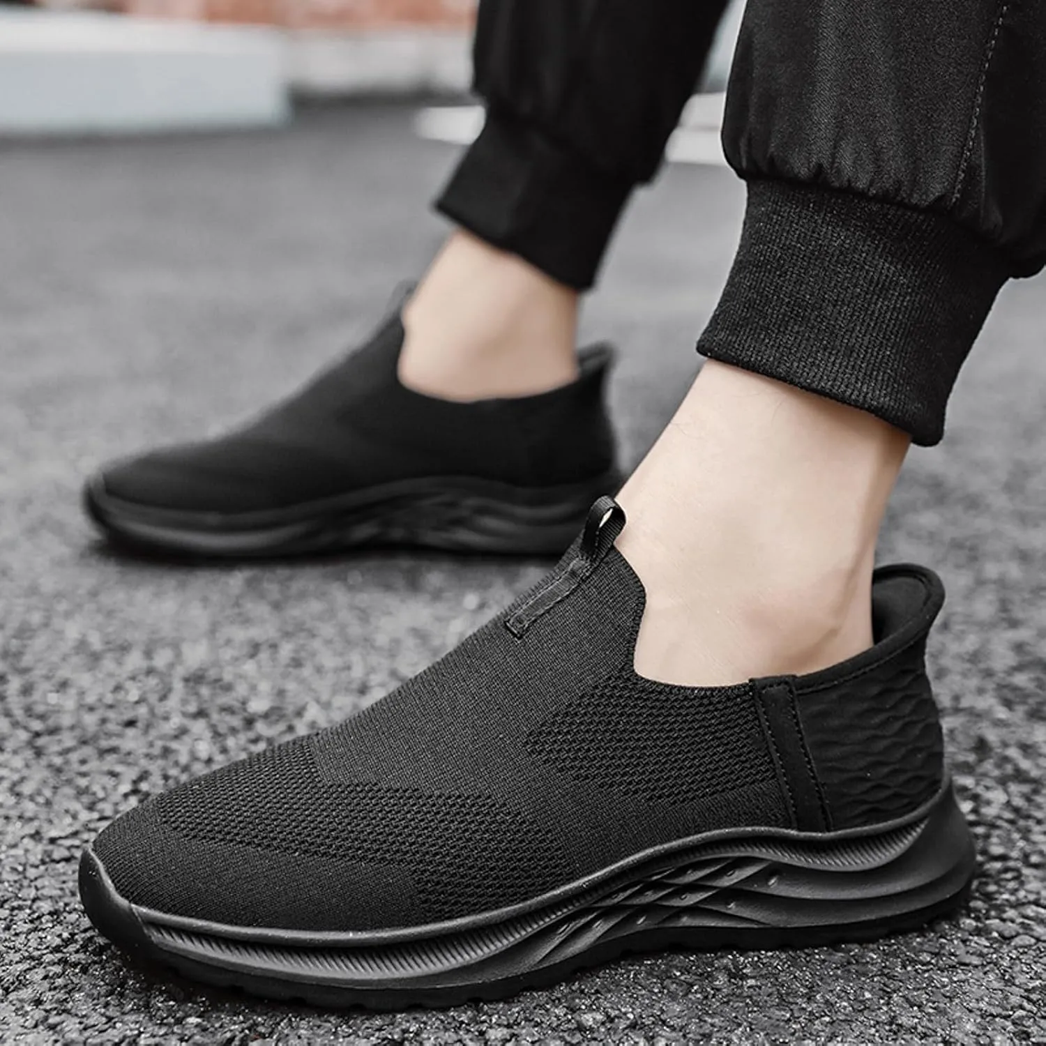 Men Casual Sports Shoes Fashionable New Pattern Simple Solid Color Lightweight Mens Canvas Slip on Shoes Casual