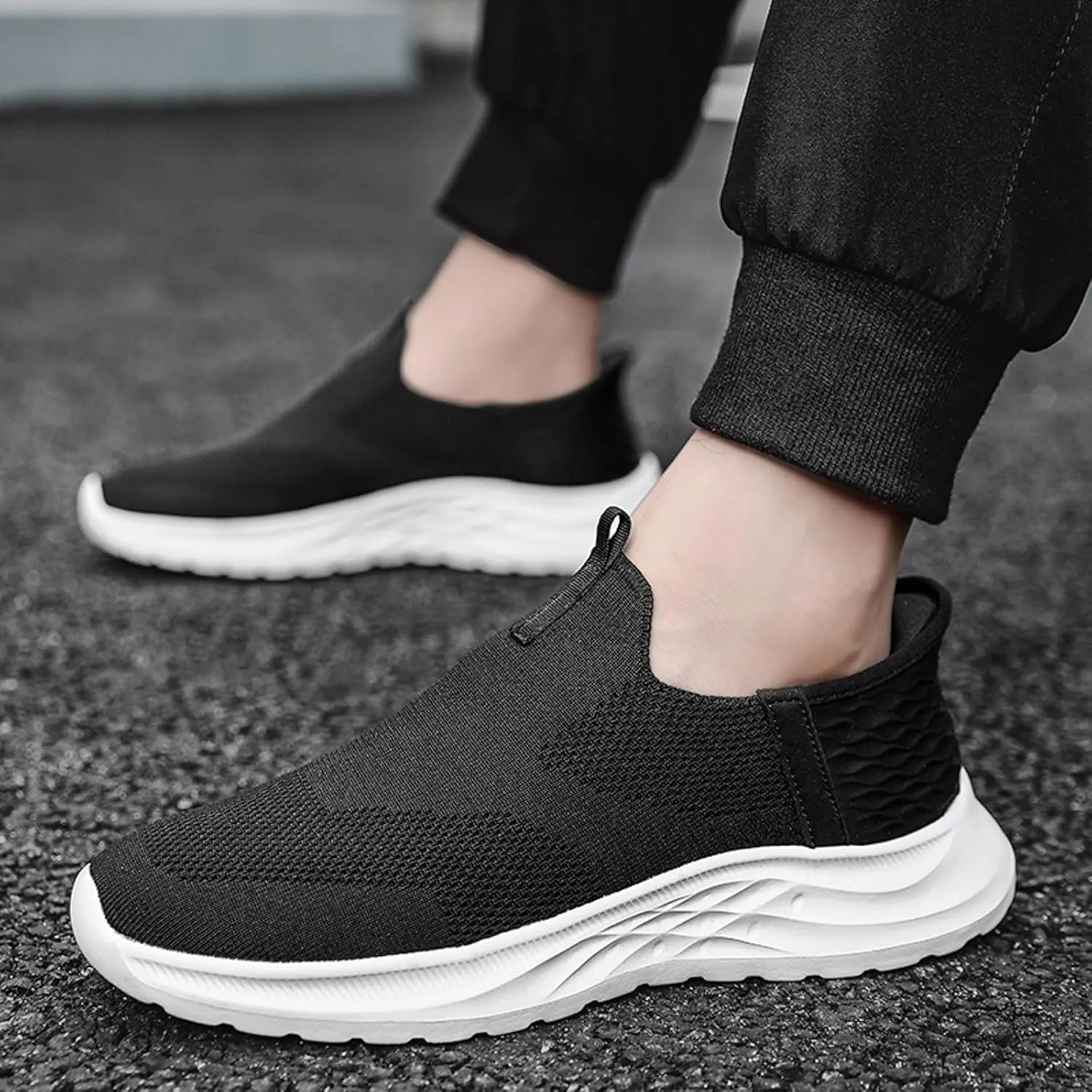 Men Casual Sports Shoes Fashionable New Pattern Simple Solid Color Lightweight Mens Canvas Slip on Shoes Casual