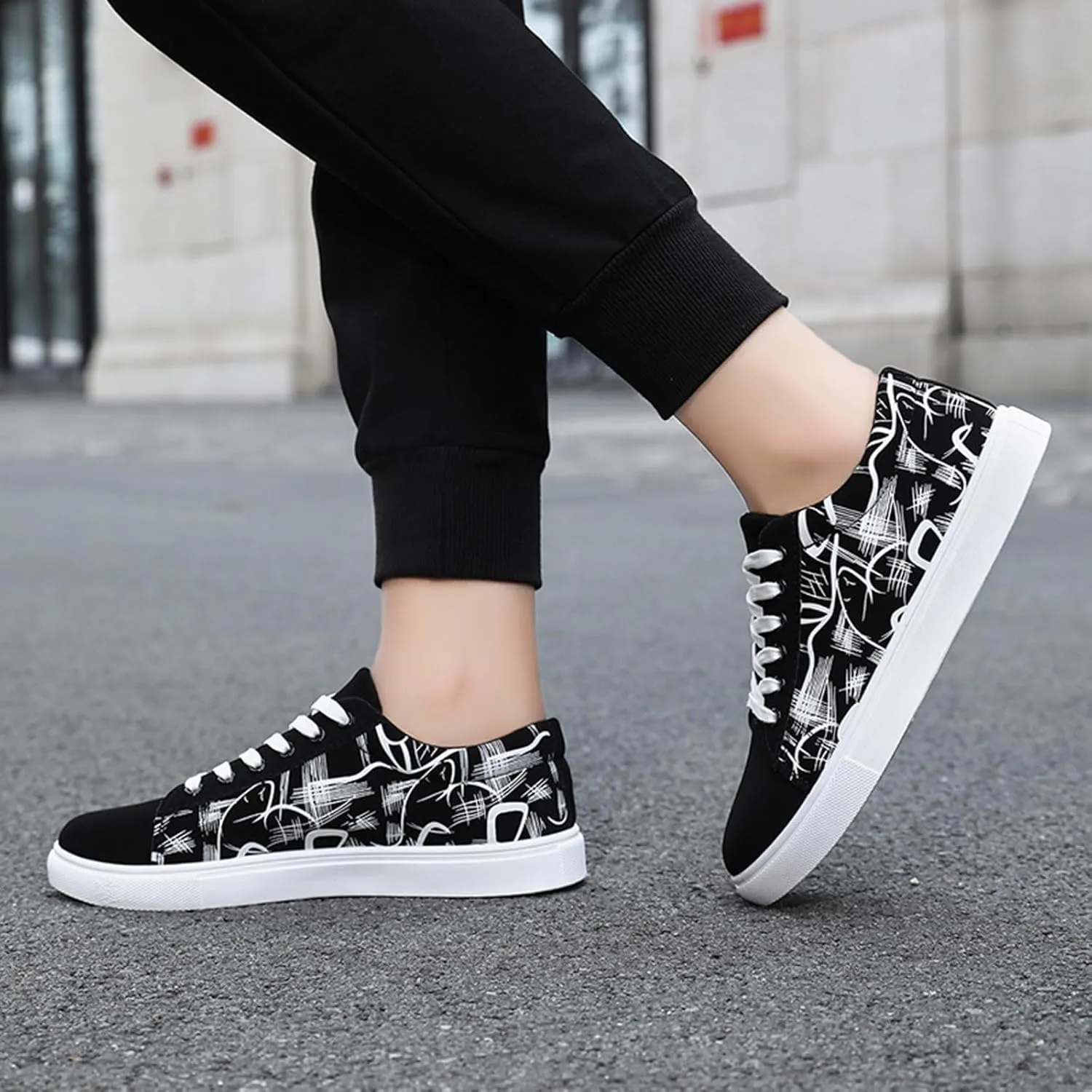 Men Shoe Flat Low Top Casual Cloth Shoes Fashionable Outdoor Canvas Casual Shoes Mens Chukka Shoes Casual