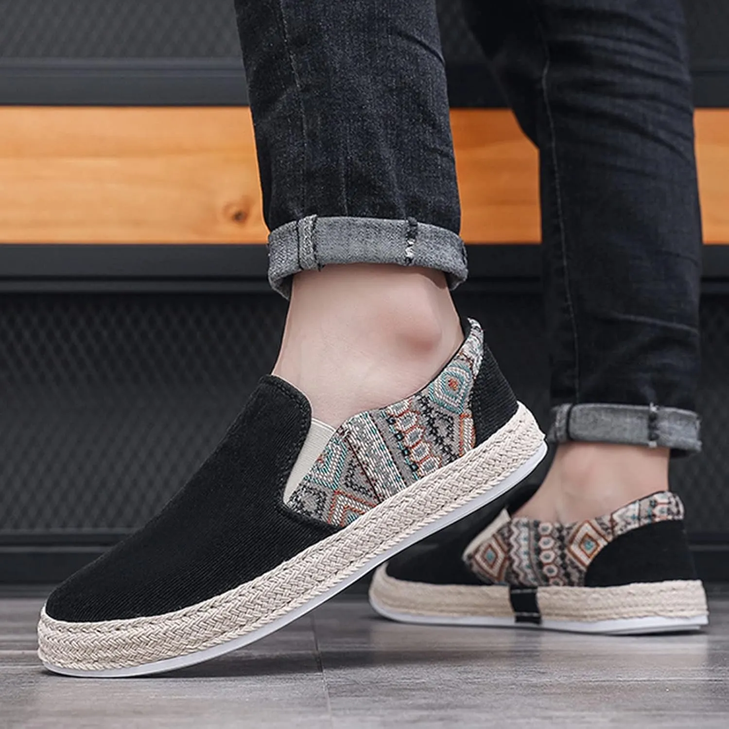 Men Slip on Walking Shoes Comfort Memory Foam Breathable Mesh Fashion Sneakers Non Slip Arch Support Vacation Athletic Running Shoes