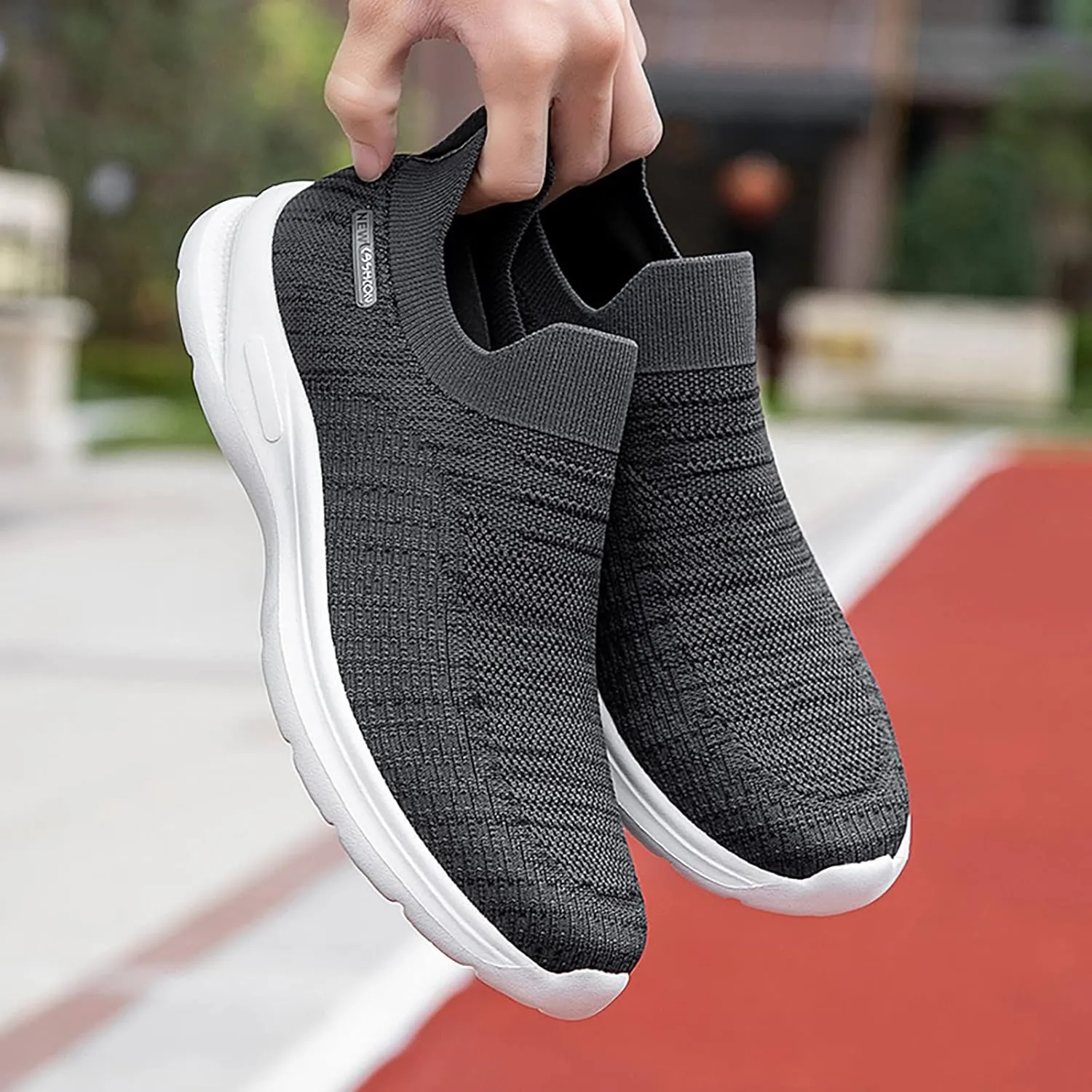 Men's Breathable Barefoot Shoes Comfortable Breathable Lightweight Tennis Shoe Convenient Elderly Slip On Shoes