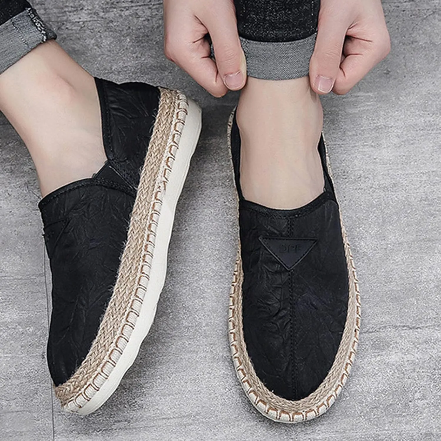 Men's Slip on Walking Shoes Comfy Knitted Memory Foam Ultra Lightweight Breathable Fashion Sneakers Non Slip Arch Support Vacation Training Gym Shoes Wide Width