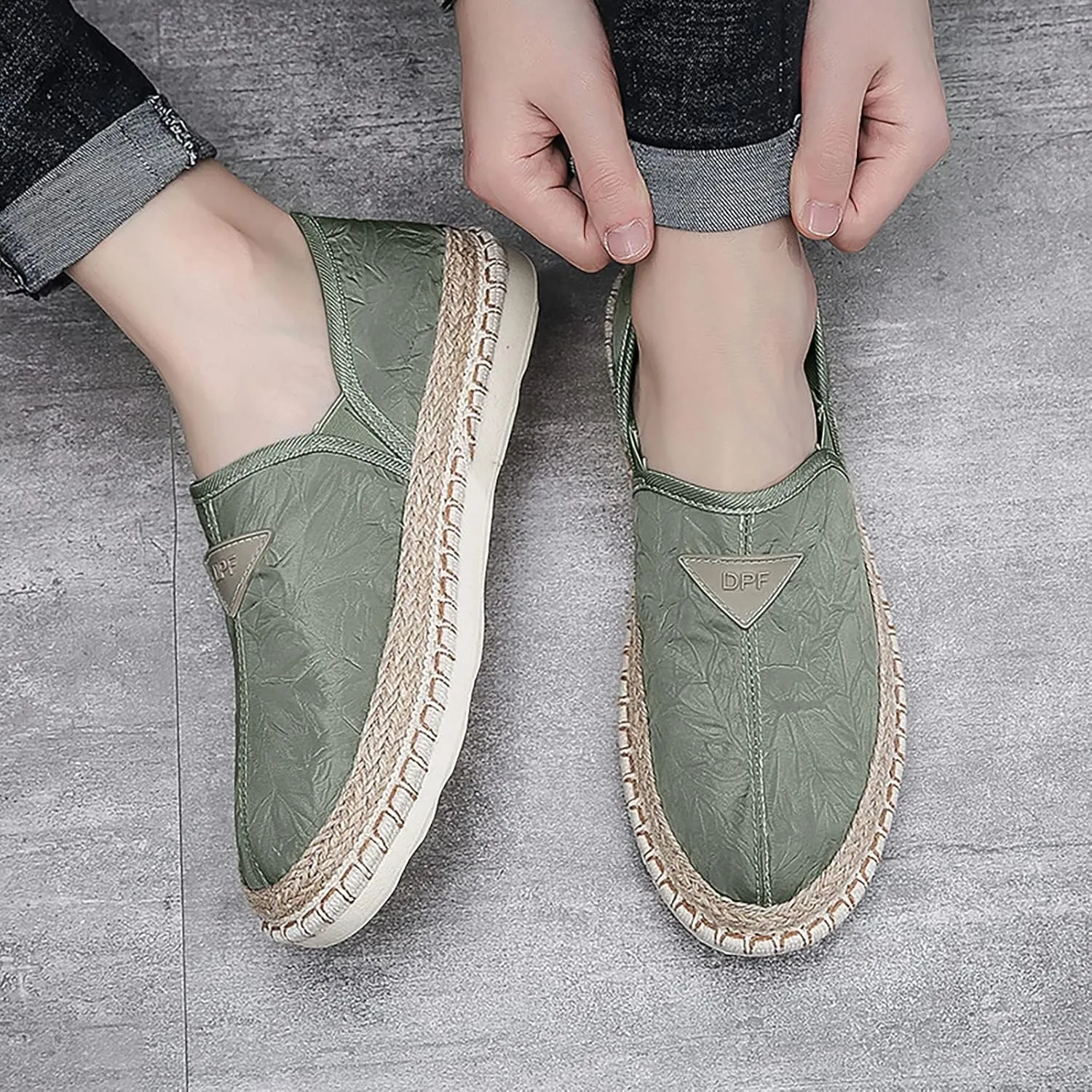 Men's Slip on Walking Shoes Comfy Knitted Memory Foam Ultra Lightweight Breathable Fashion Sneakers Non Slip Arch Support Vacation Training Gym Shoes Wide Width