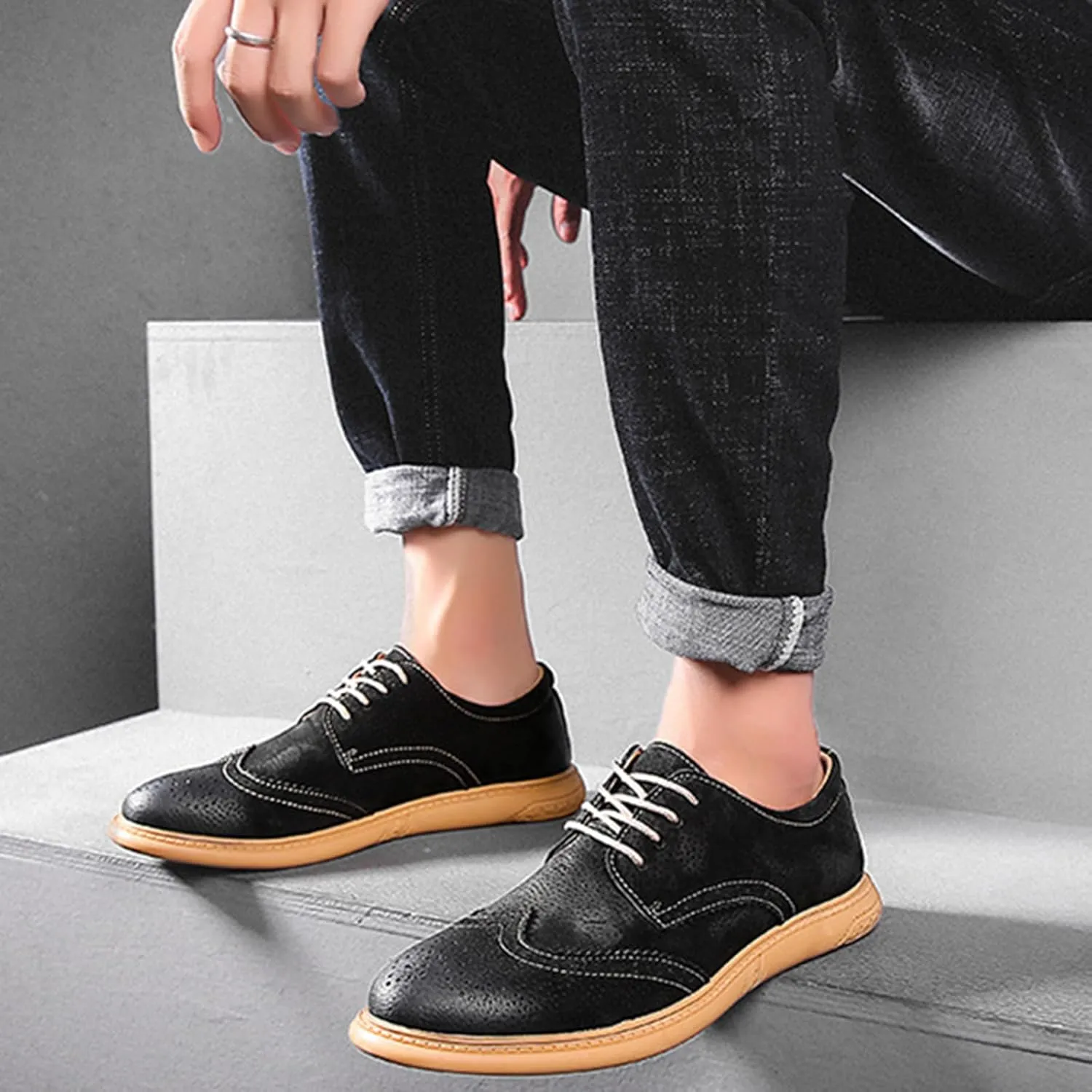 Men's Suede Leather Wingtip Brogue Oxfords Shoes Fashion Carving Round-Toe Lace Up Low Top Dress Shoes Casual Business Formal Derby Shoes