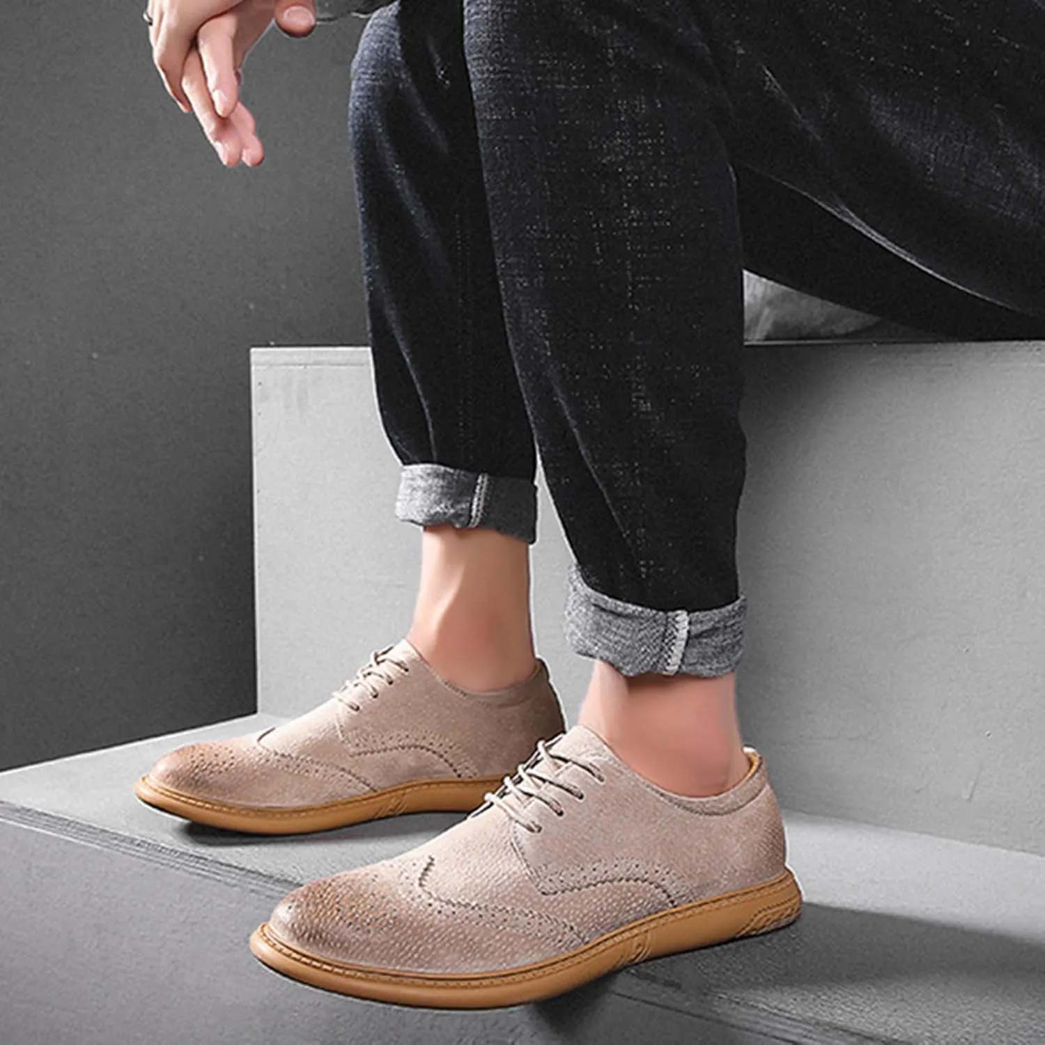 Men's Suede Leather Wingtip Brogue Oxfords Shoes Fashion Carving Round-Toe Lace Up Low Top Dress Shoes Casual Business Formal Derby Shoes