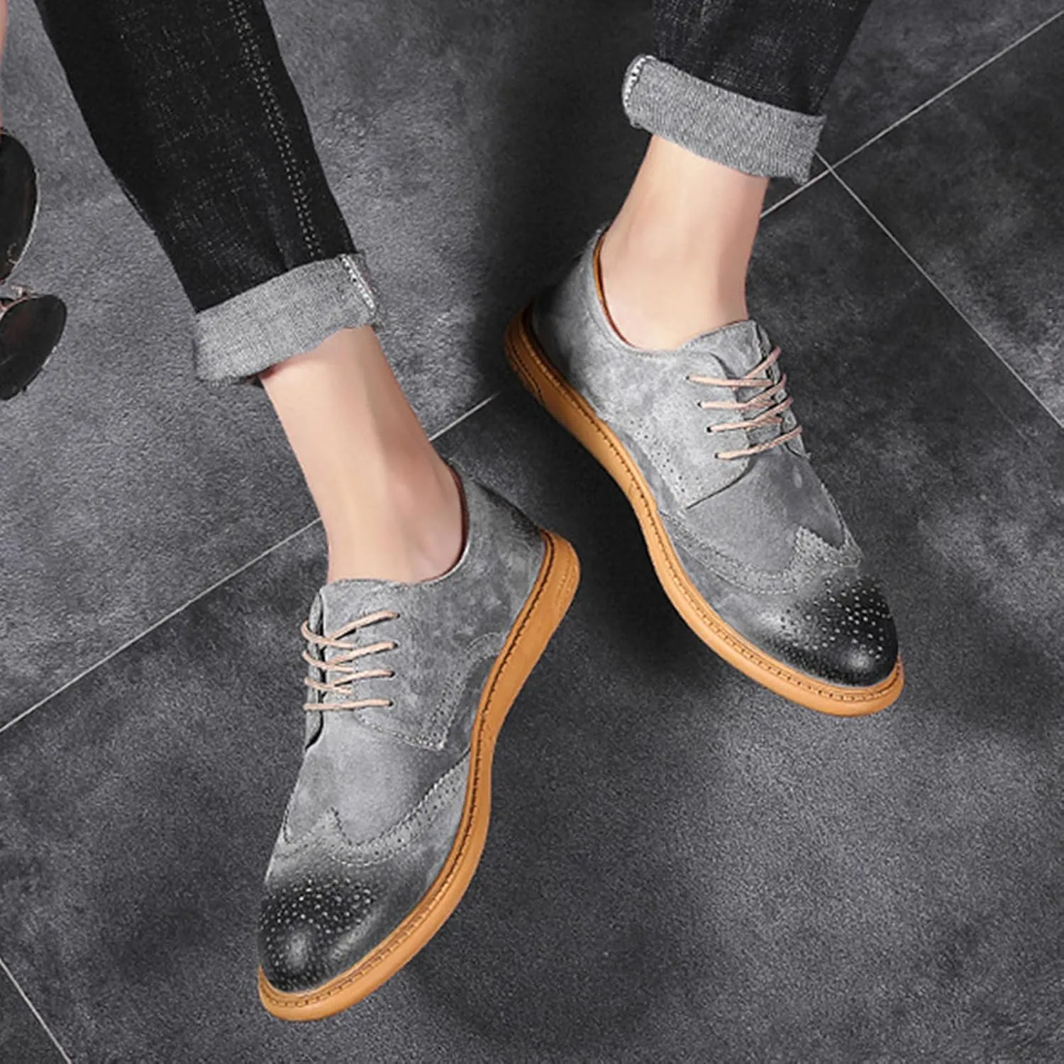 Men's Suede Leather Wingtip Brogue Oxfords Shoes Fashion Carving Round-Toe Lace Up Low Top Dress Shoes Casual Business Formal Derby Shoes