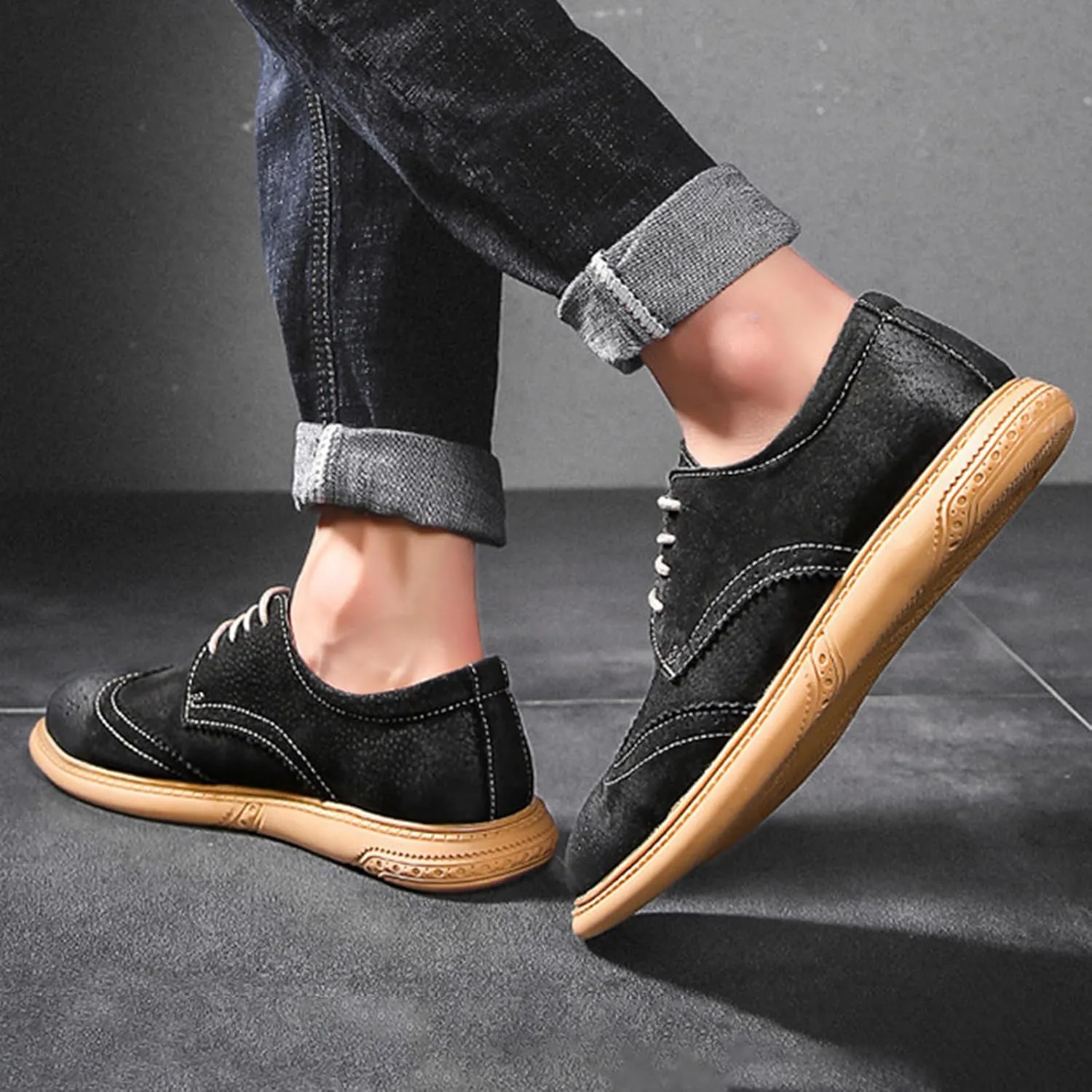 Men's Suede Leather Wingtip Brogue Oxfords Shoes Fashion Carving Round-Toe Lace Up Low Top Dress Shoes Casual Business Formal Derby Shoes