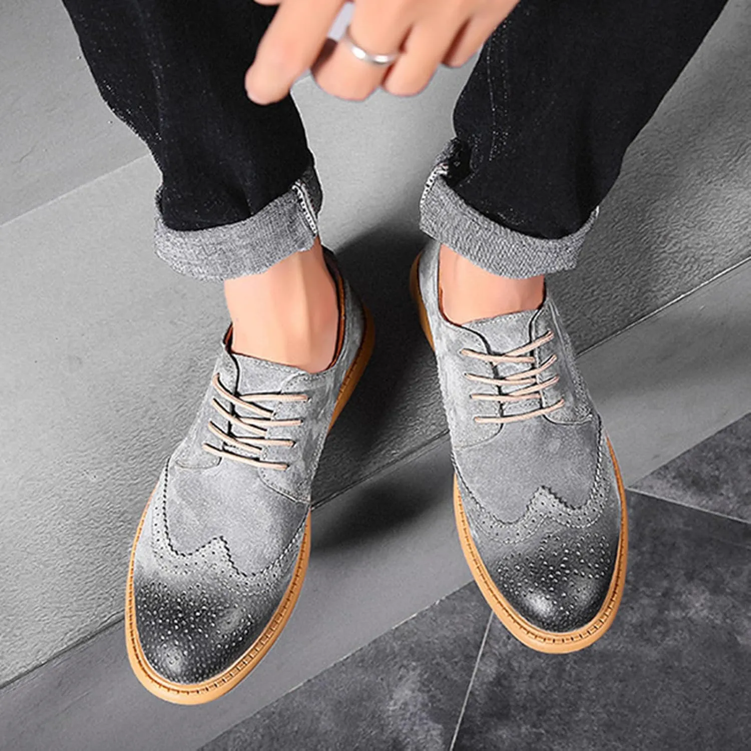 Men's Suede Leather Wingtip Brogue Oxfords Shoes Fashion Carving Round-Toe Lace Up Low Top Dress Shoes Casual Business Formal Derby Shoes