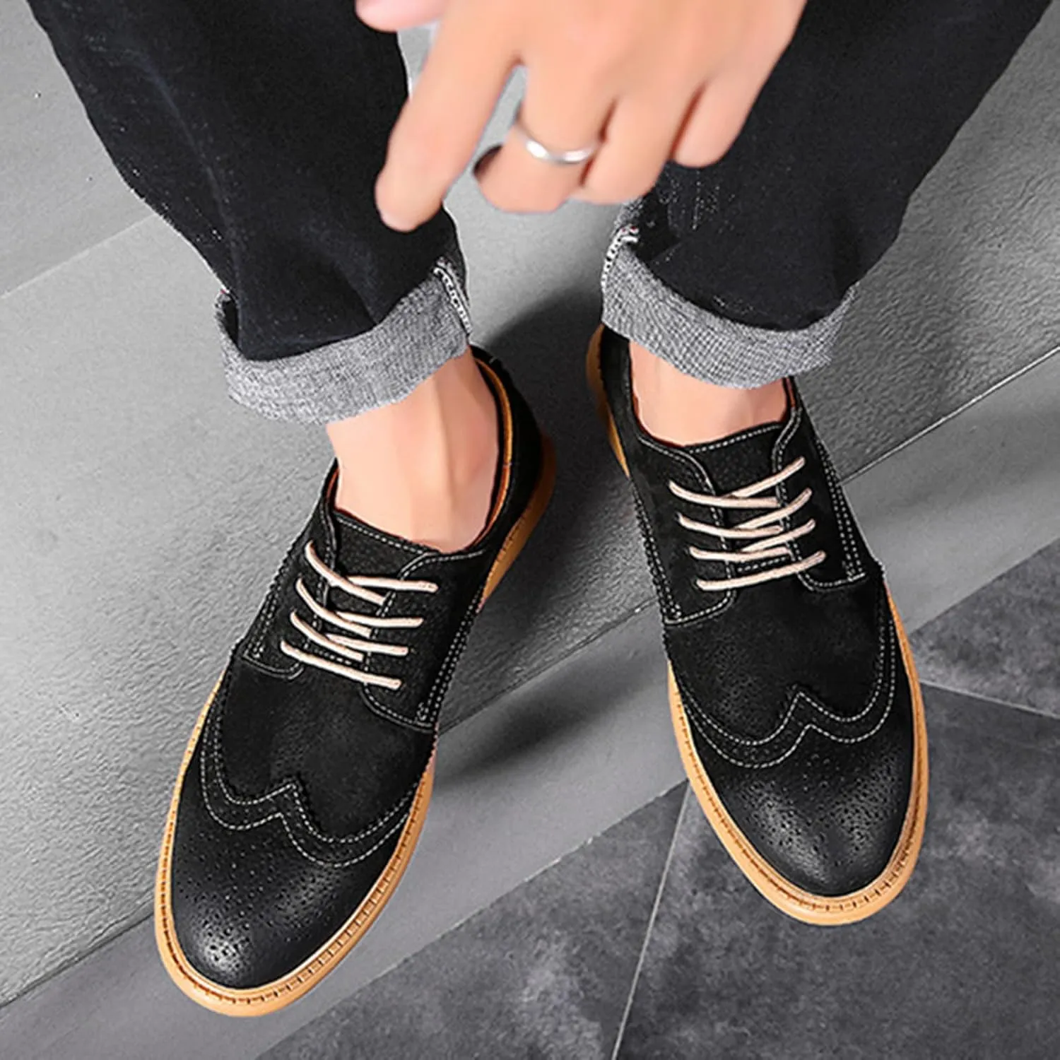 Men's Suede Leather Wingtip Brogue Oxfords Shoes Fashion Carving Round-Toe Lace Up Low Top Dress Shoes Casual Business Formal Derby Shoes