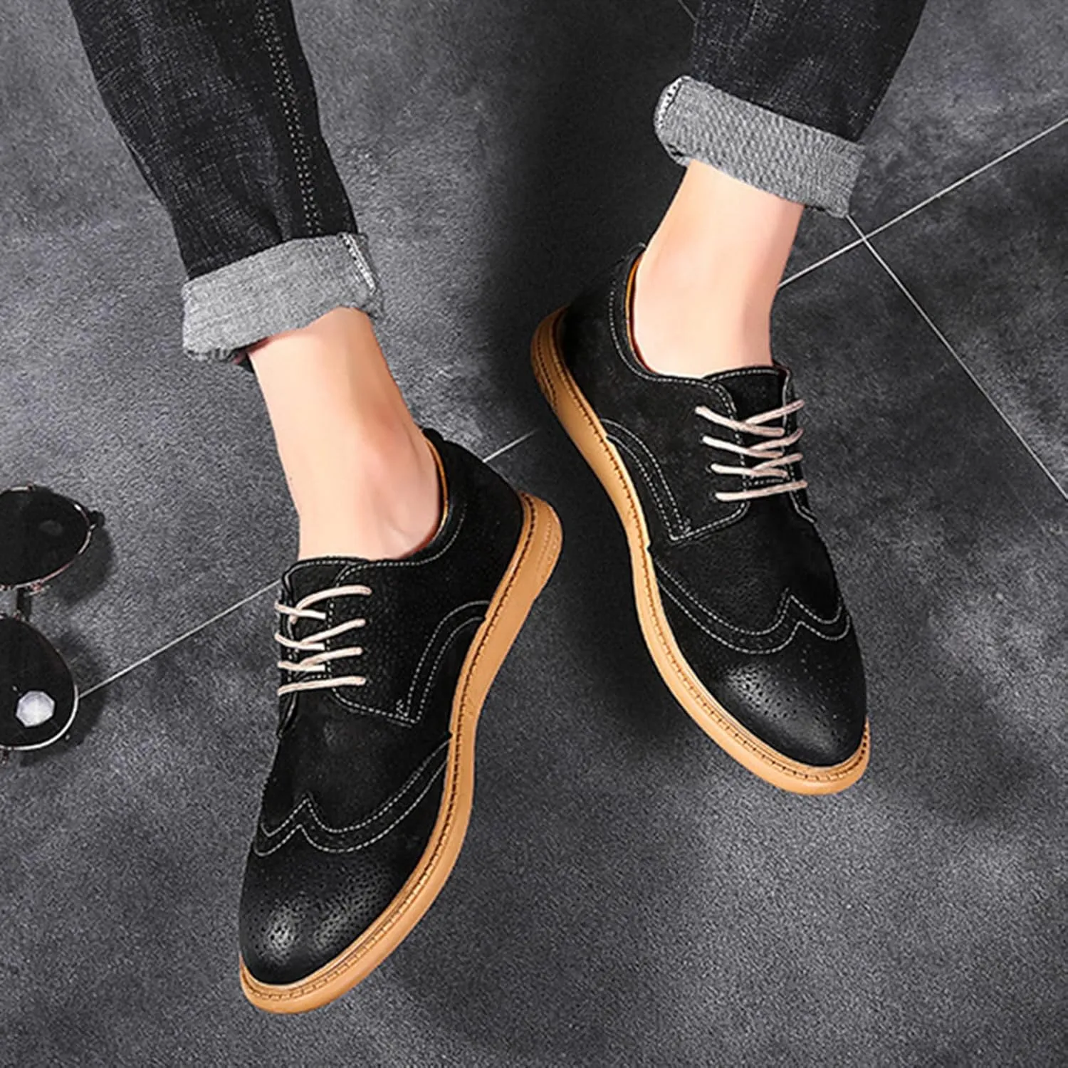 Men's Suede Leather Wingtip Brogue Oxfords Shoes Fashion Carving Round-Toe Lace Up Low Top Dress Shoes Casual Business Formal Derby Shoes