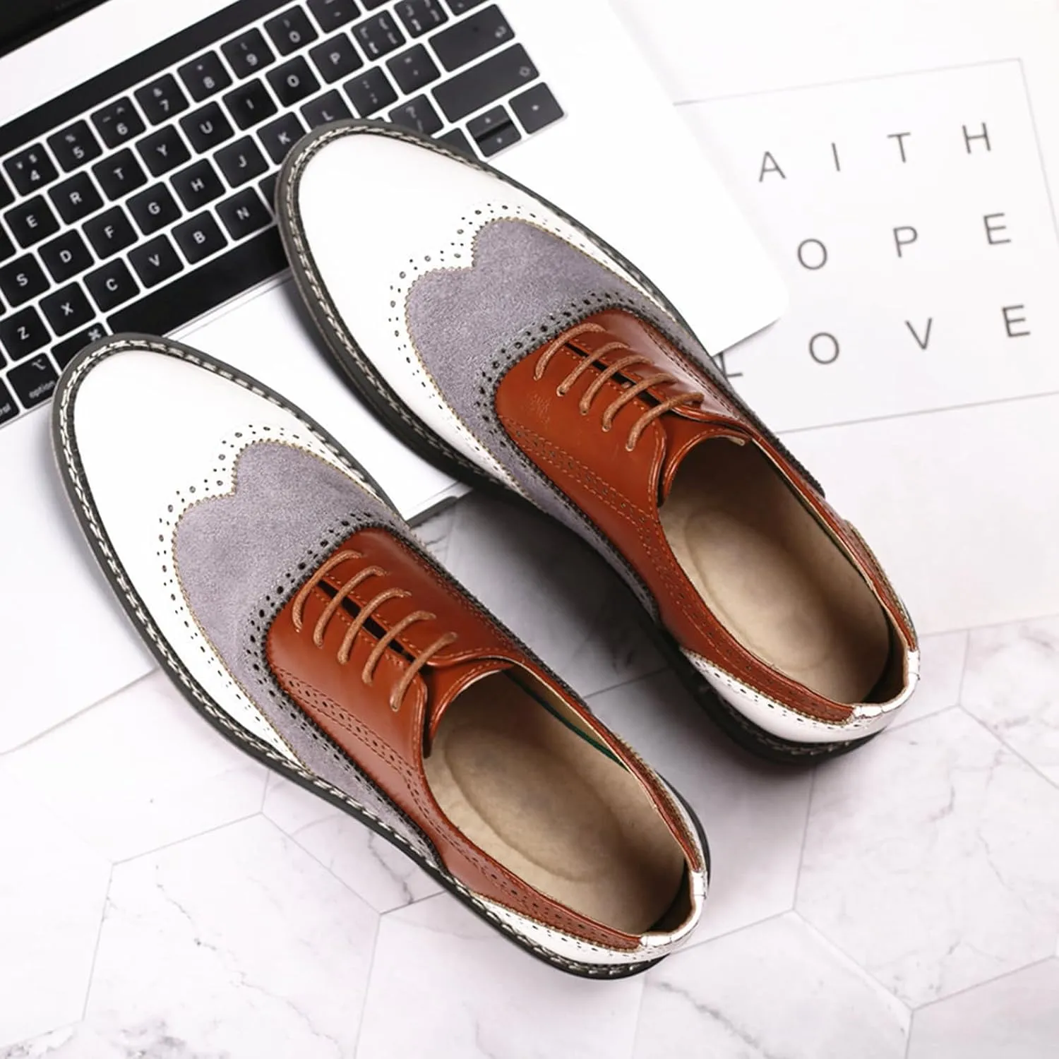 Men's Two Tone Patchwork Brogue Oxfords Shoes Fashion Classic Round-Toe Lace Up Low Top Leather Dress Shoes Hand Stitched Business Formal Derby Shoes