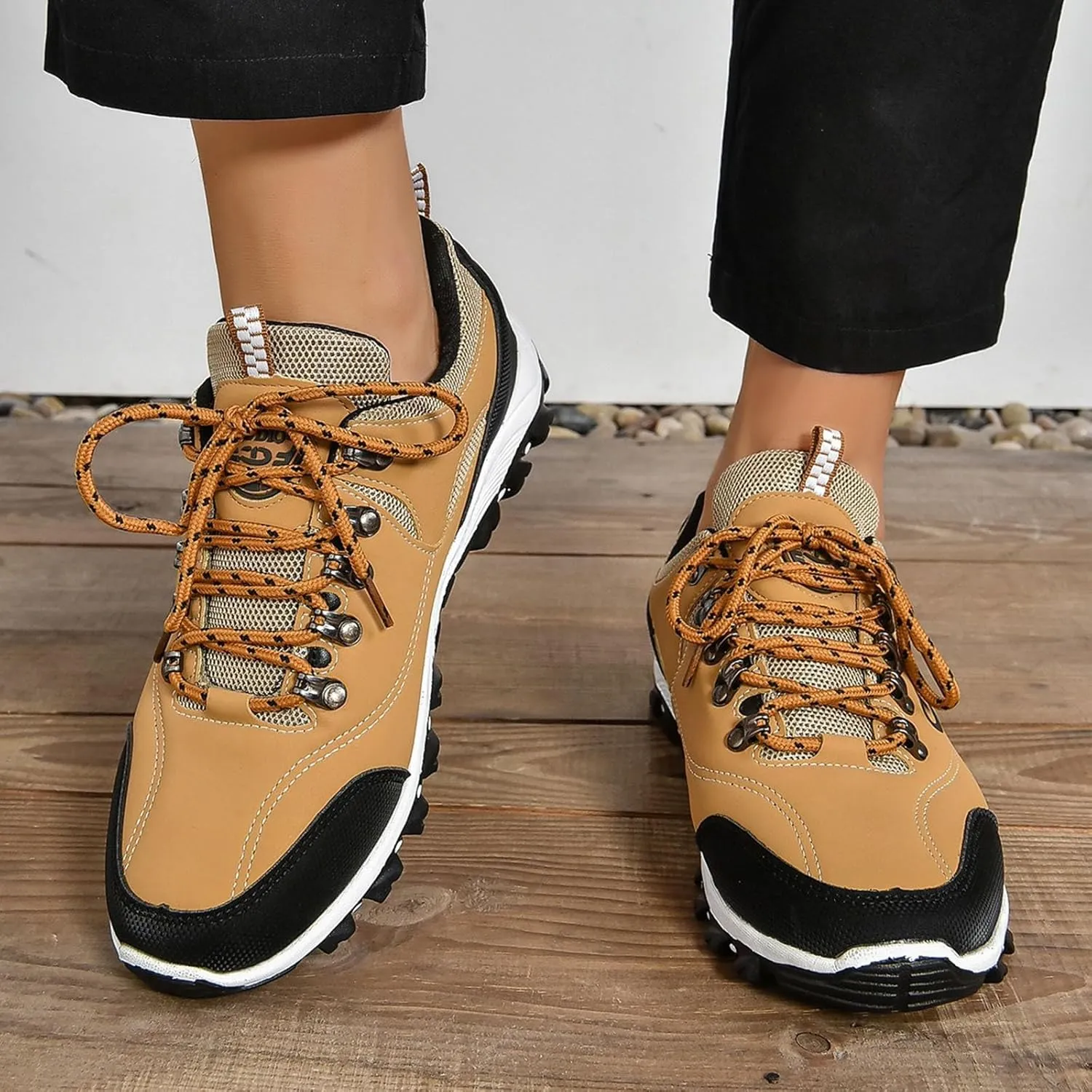 Men's Waterproof Hiking Mountaineering Shoes Leather Comfortable Lightweight Non Slip Low Tops Durable Outdoor Walking Work Shoes for Men Daily Workout