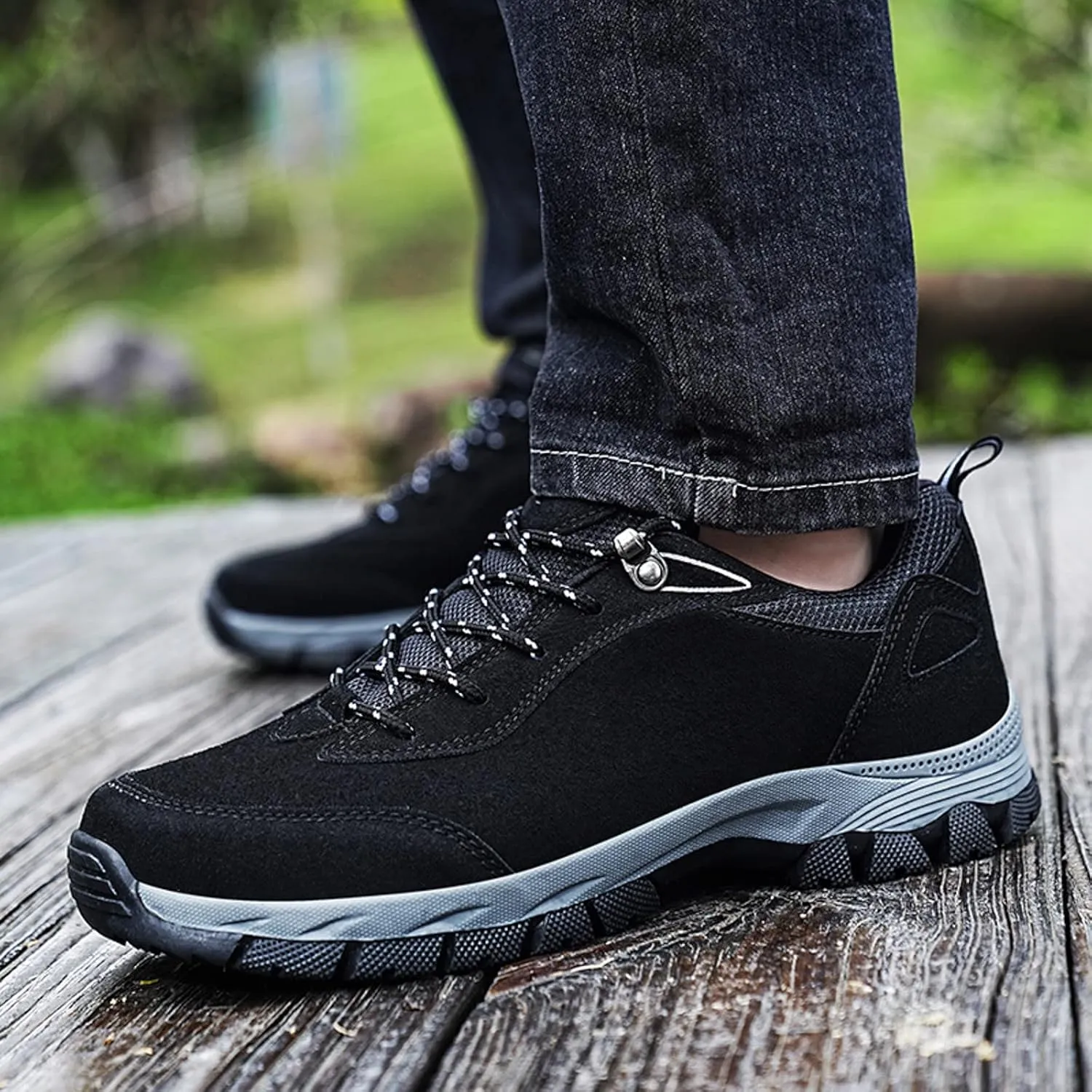 Men's Waterproof Hiking Shoes Suede Low-Top Breatable Comfortable Hiking Boots for Lightweight Outdoor Climbing Trekking Camping Walking with Arch Support Men's Daily Walking Shoes
