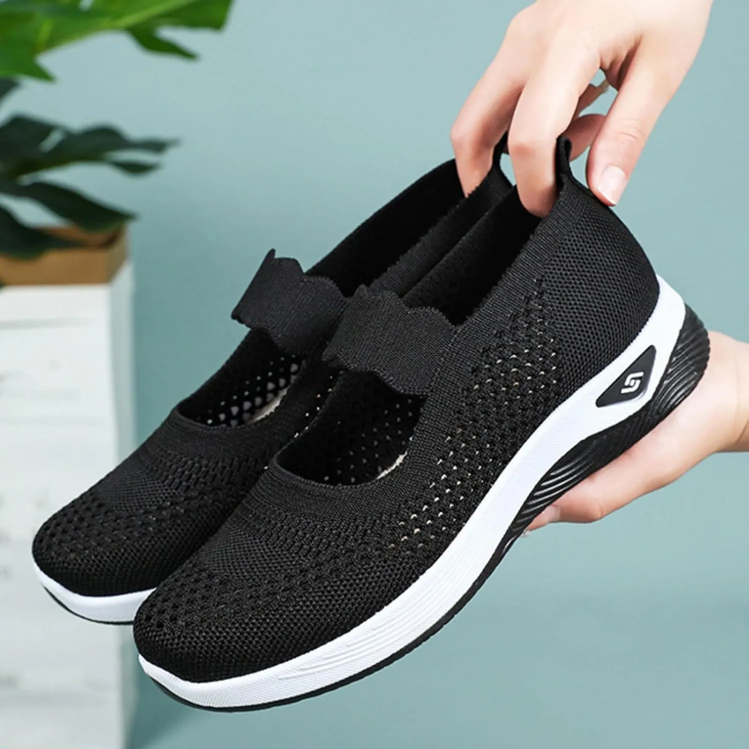 Mmoneyake Orthopedic Shoes for Women Walking Shoe Orthopedic Breathable Soft Shoes Diabetic Foam Shoe Hands Free Slip On Sneakers with Arch Support Indoor Outdoor Casual Sneakers