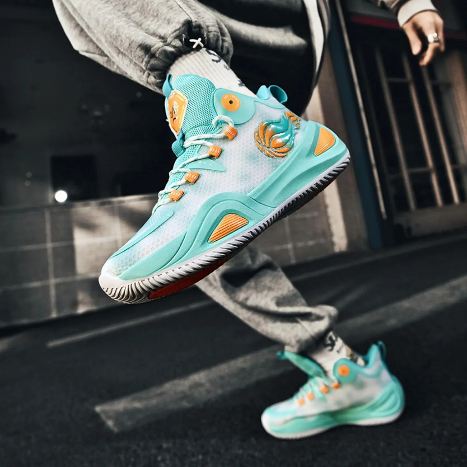 Non Slip Basketball Shoes