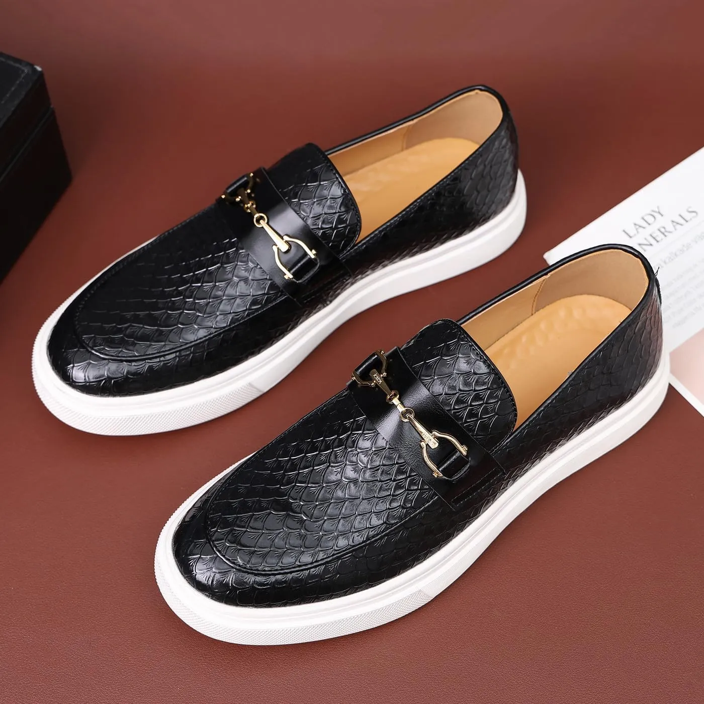 Santimon Men's Slip-On Woven Loafers, PU Leather Upper, Moc Toe, Dress Party Shoes for Men
