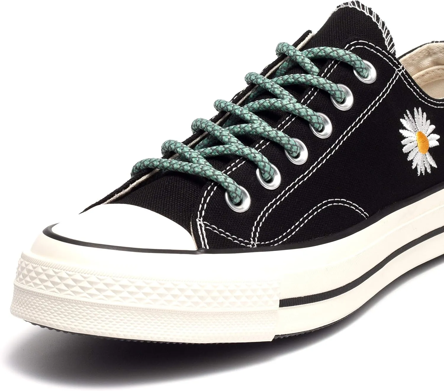 Shoemate Stylish Reflective Round Shoelaces for Sneakers, Athletic Shoes and Running Shoes