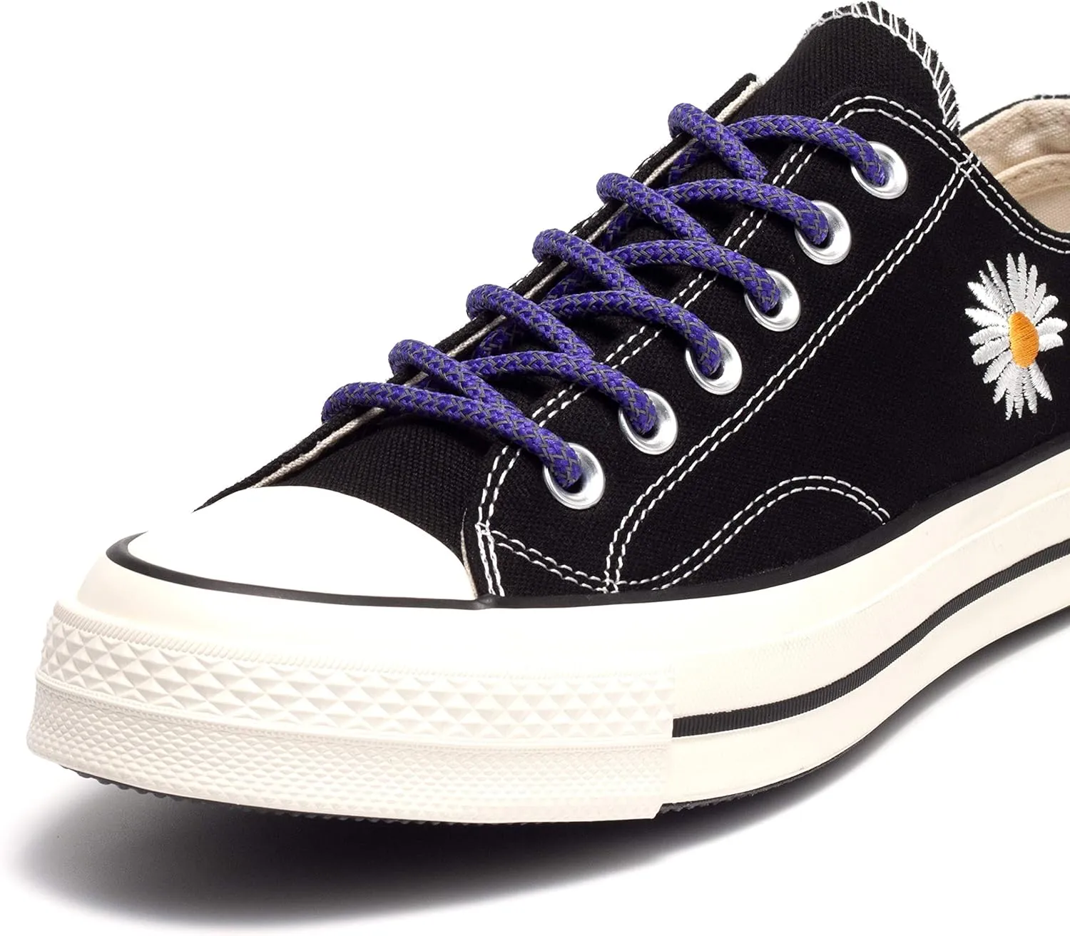 Shoemate Stylish Reflective Round Shoelaces for Sneakers, Athletic Shoes and Running Shoes
