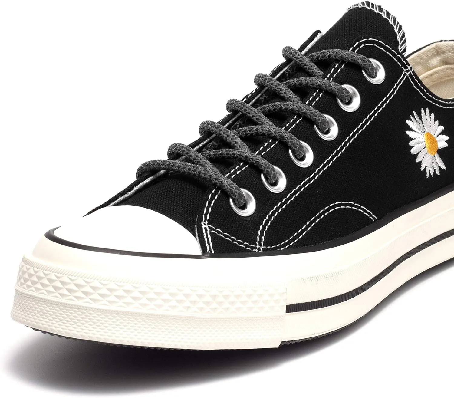 Shoemate Stylish Reflective Round Shoelaces for Sneakers, Athletic Shoes and Running Shoes