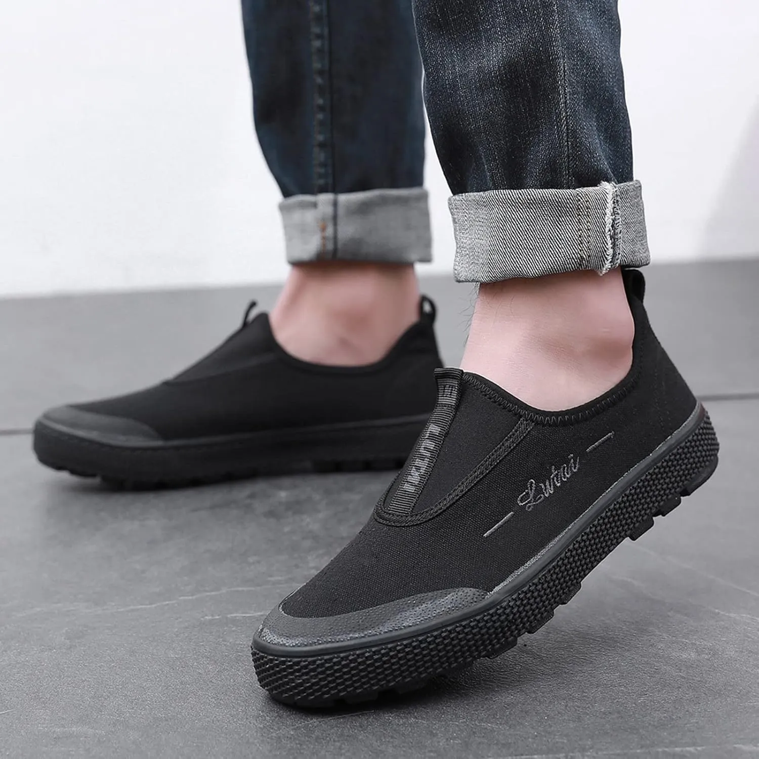 Slip on Walking Shoes Men Comfortable Memory Foam Breathable Fashion Sneakers Non Slip Arch Support Cushioning Workout Tennis Shoes Wide Width