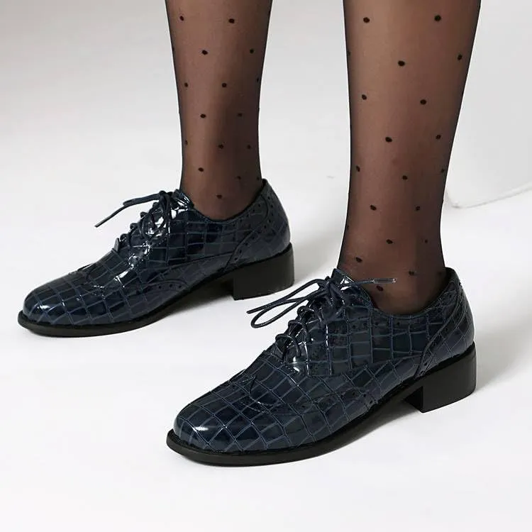 Women Lace Up Brogue Shoes Glossy Patent Leather Low Block Heels with Rock Pattern