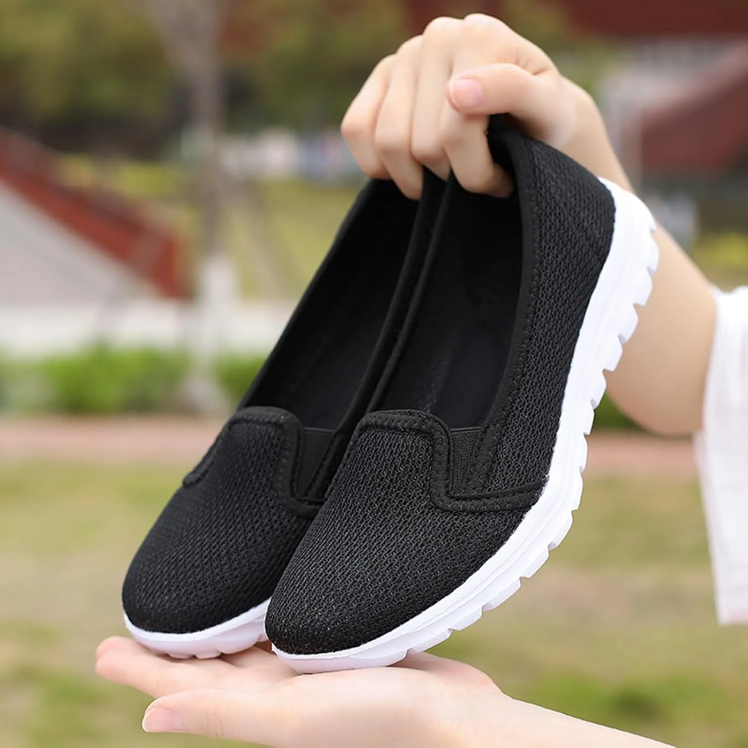 Women's Breathable Mesh Shoes Comfortable Walking Driving Shoes Soft Flat Soled Shoes Lightweight Elderly Shoes