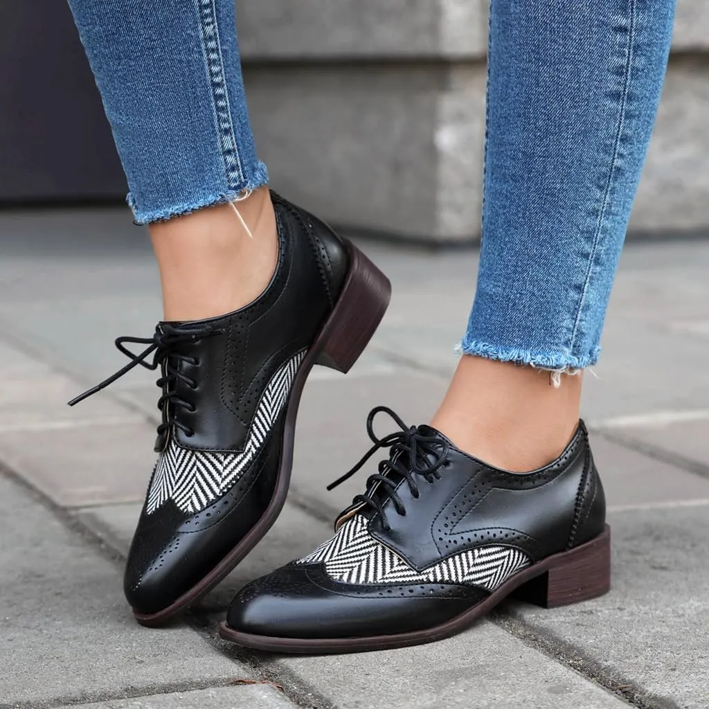 Women's Flat Low Heel Saddle Oxford Shoes Two Toned Wingtip Perforated Lace Up School Uniform Oxfords Brogues