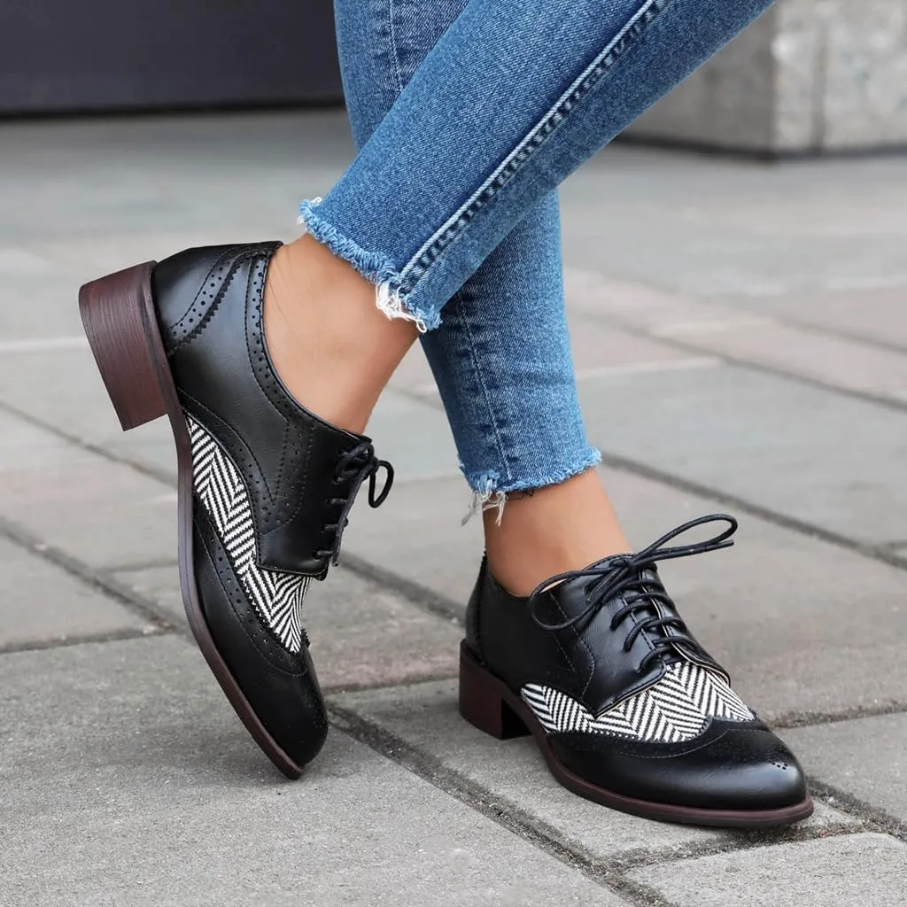Women's Flat Low Heel Saddle Oxford Shoes Two Toned Wingtip Perforated Lace Up School Uniform Oxfords Brogues