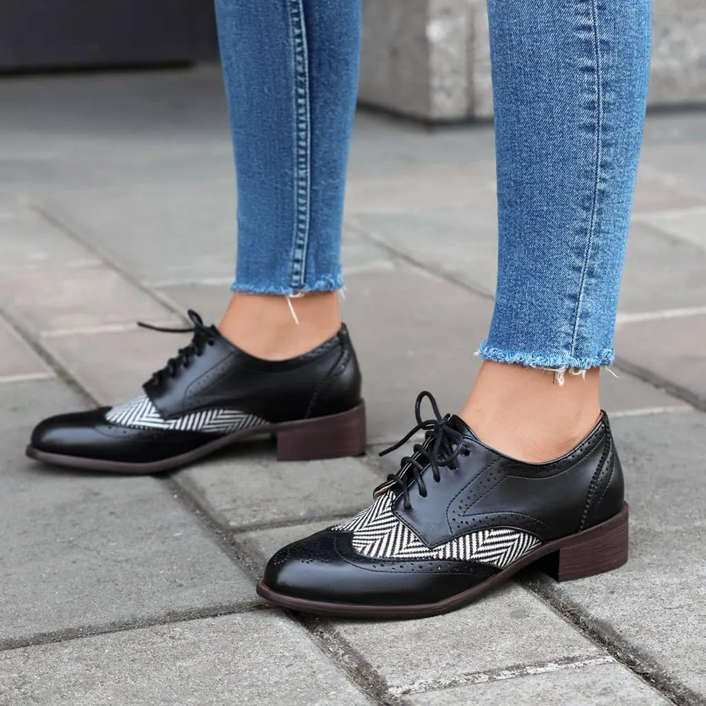 Women's Flat Low Heel Saddle Oxford Shoes Two Toned Wingtip Perforated Lace Up School Uniform Oxfords Brogues