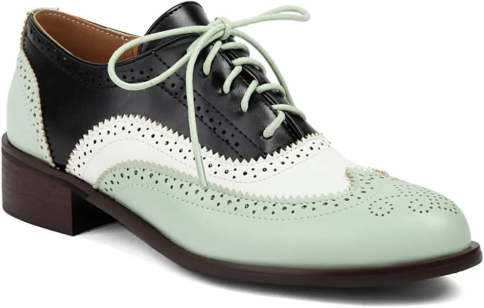 Women's Flat Saddle Oxford Shoes Two Toned Round Toe Wingtip Lace Up Perforated Low Heel School Oxfords Brogues