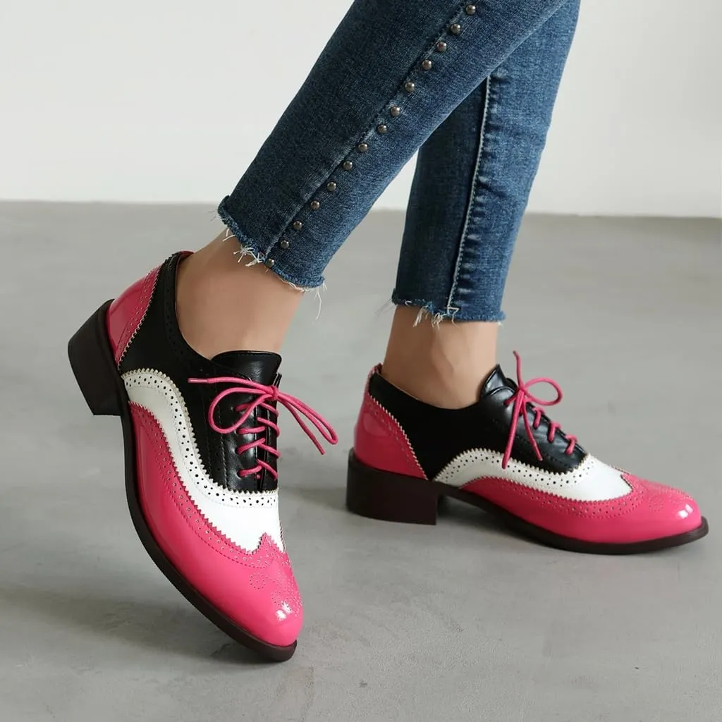 Women's Flat Saddle Oxford Shoes Two Toned Round Toe Wingtip Lace Up Perforated Low Heel School Oxfords Brogues