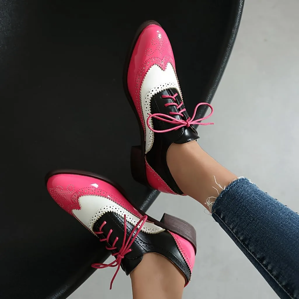 Women's Flat Saddle Oxford Shoes Two Toned Round Toe Wingtip Lace Up Perforated Low Heel School Oxfords Brogues